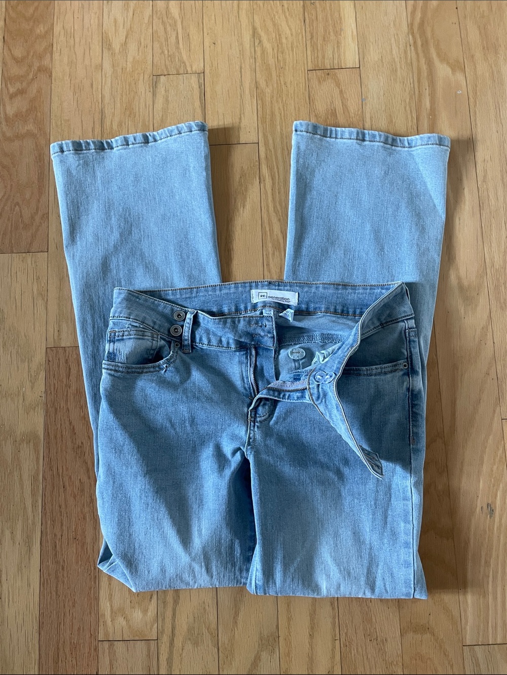 Re generation celebrity pink Light Blue boot, cut Jeans size 7/28